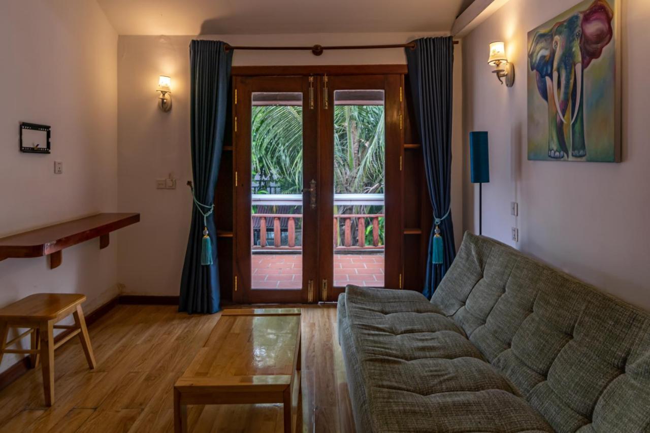 Samathi Lake Resort Phnom Penh Exterior photo