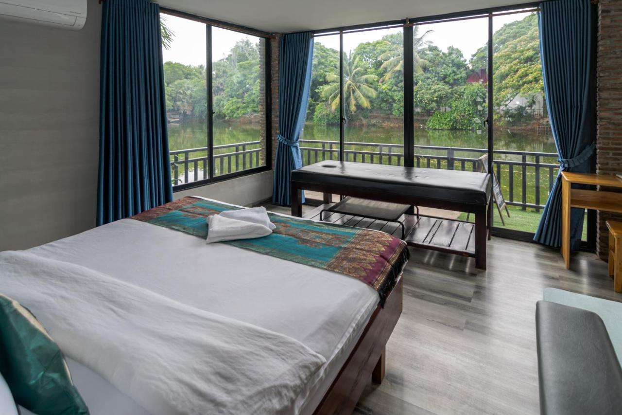Samathi Lake Resort Phnom Penh Exterior photo