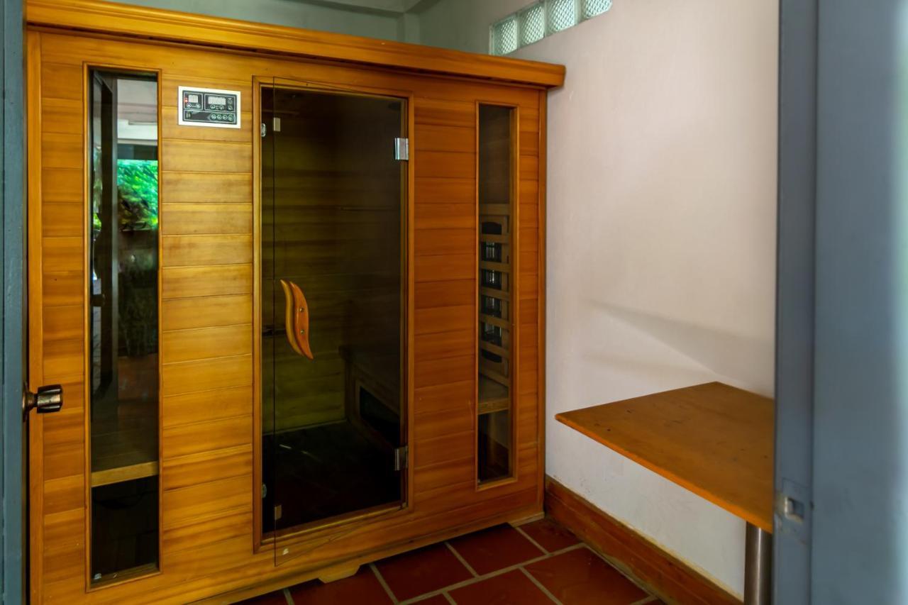 Samathi Lake Resort Phnom Penh Exterior photo