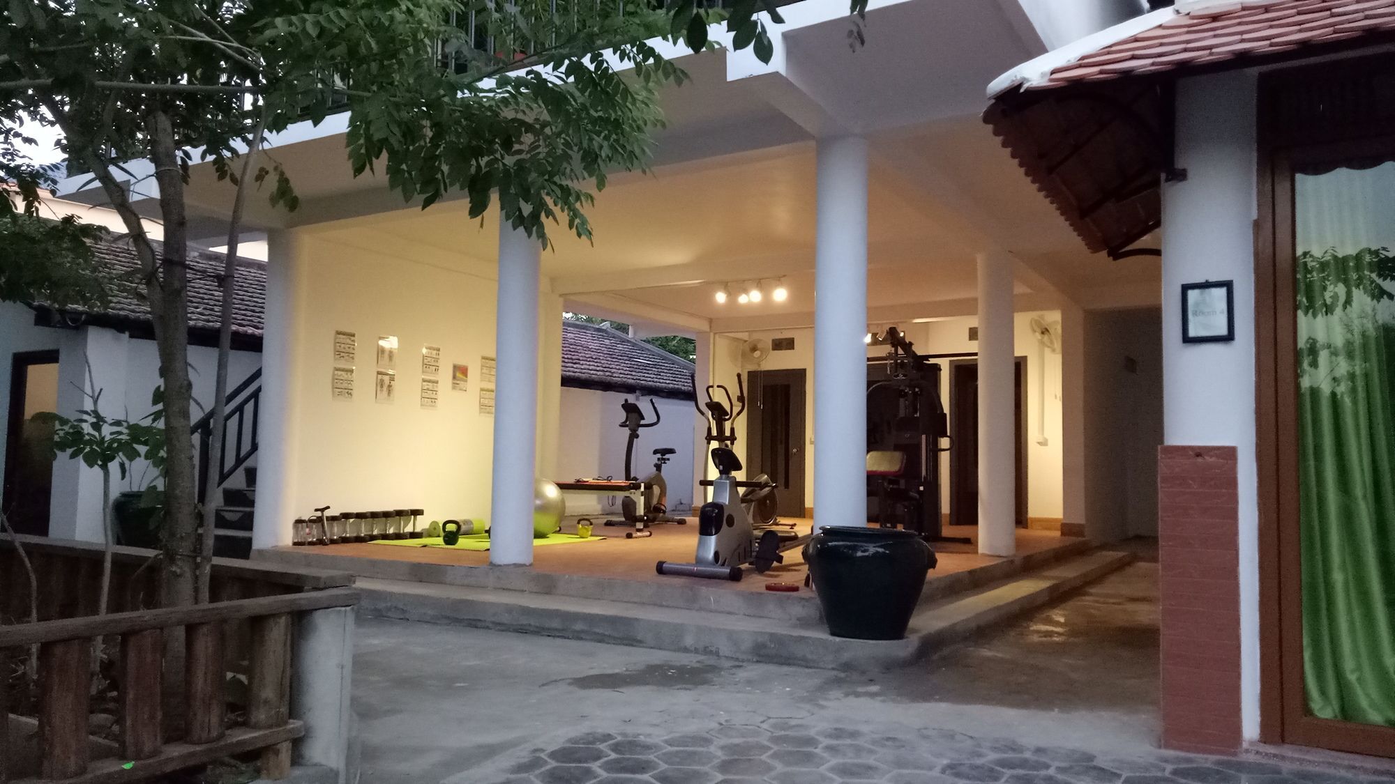 Samathi Lake Resort Phnom Penh Exterior photo